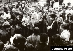 Архіўнае фота, "Дзяды" ў Віцебску, пачатак 1990-х.