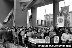 Акцыі ў падтрымку незалежнаьці Літвы ў Вільні. Архіўнае форта