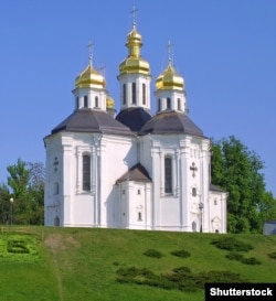 Катерининська церква (козацький кафедральний собор святої великомучениці Катерини ПЦУ) в місті Чернігові. Пам'ятка архітектури національного значення. Яскравий зразок кам'яної української архітектури Лівобережжя XVII–XVIII століть. Зведена на кошти козаків, братів Лизогубів (Якова та Семена), за заповітом їхнього батька Чернігівського полковника Юхима Лизогуба