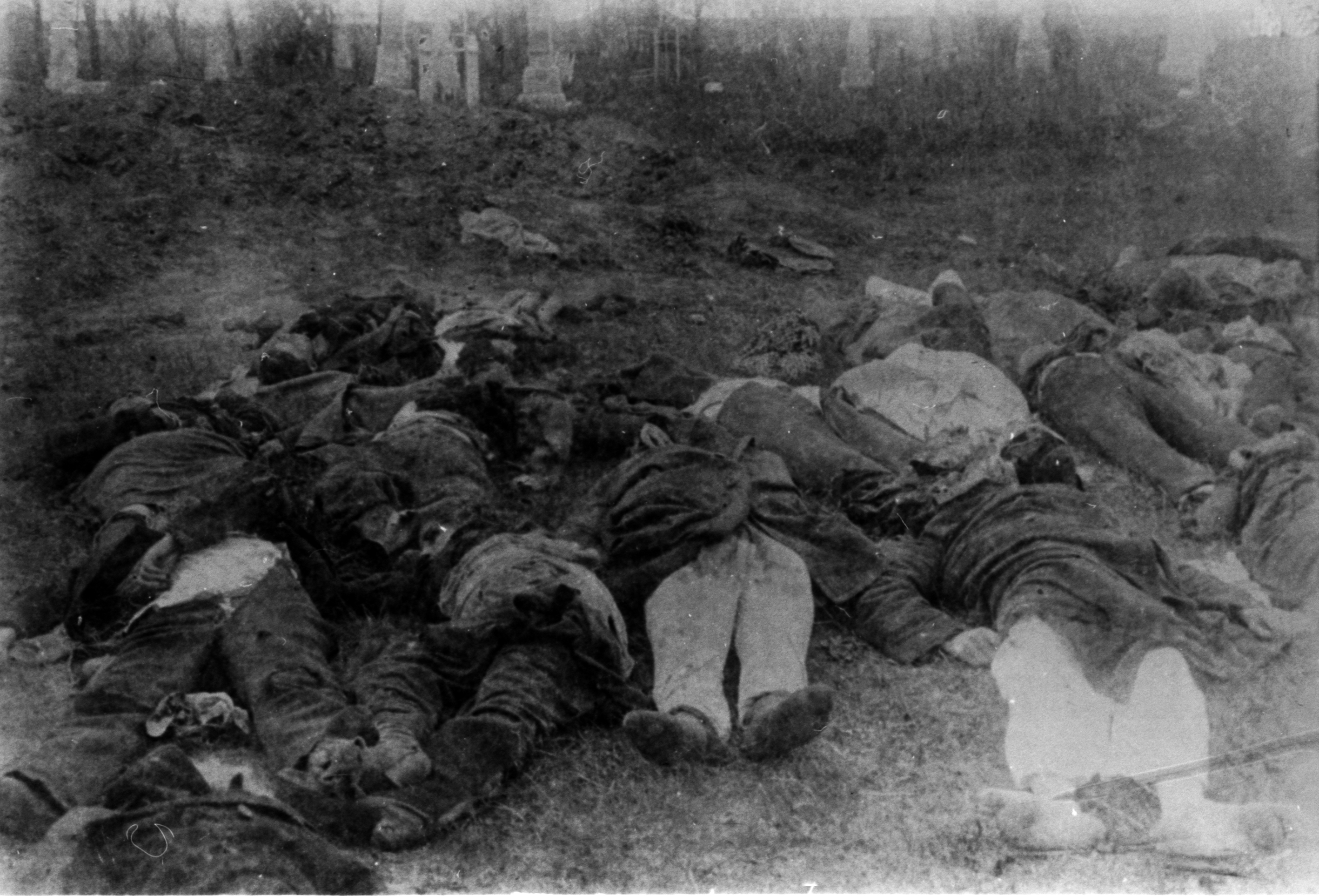  Жертви погрому підрозділів отамана Григор’єва в Єлисаветграді (нині ‒ Кропивницький) травень 1919 року. Фото: ЦДКФФА України імені Г. С. Пшеничного