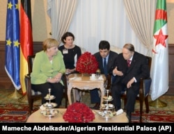 آخرین دیدار بوتفلیقه با یک رهبر خارجی؛ آنگلا مرکل-سپتامبر ۲۰۱۸