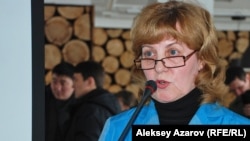 С презентацией ТЭО изъятия Кокжайляу из национального парка выступила Наталья Огарь. Алматы, 25 февраля 2014 года.