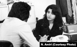 تصویر دیگری از نوشابه امیری در تحریریه کیهان