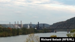 АКШ -- Огайо дарыясынын жээгиндеги Стубенвил шаары.