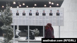 “Daşary ýurt metbugatynda bu saýlawda iş başyndaky prezidentiň ýeňjeginiň öňünden bellidigi aýdylýar”.