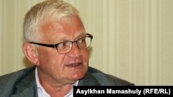 Петр Своик,председатель Алматинской общественной антимонопольной комиссии.