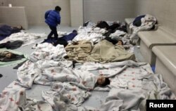 Лагерь для несовершеннолетних нелегальных иммигрантов в штате Техас