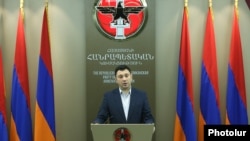Armenia - Eduard Sharmazanov, spokesman for the ruling Republican Party, at a news conference in Yerevan, 14May2017.
