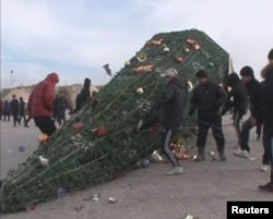 Жаңы-Өзөндөгү тополоң, 16-декабрь.