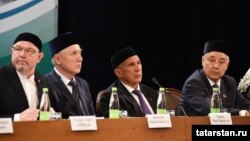 Сулдан: Рәфыйк Мөхәммәтшин, Ринат Закиров, Рөстәм Миңнеханов, Фәрит Мөхәммәтшин