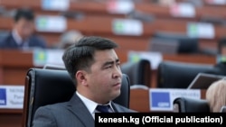 Жанарбек Акаев.