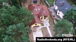 Будинок, з якого прокурор ГПУ Сергій Стороженко вранці вирушає на роботу, офіційно оформлений на його матір