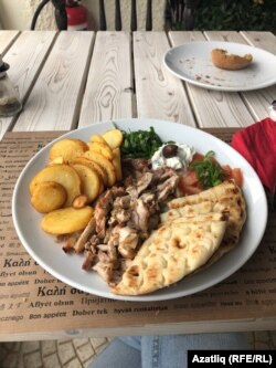 Грециянең традицион ашы – гирос