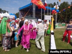 Халык күңел ача