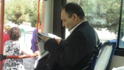 Diňle: Balkanabatda mejbury abuna ýazylmadyk okuwçylar mekdebe goýberilmeýär