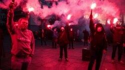 Під час акції «Хто замовив Катю Гандзюк?» біля офісу президента. Київ, 27 квітня 2020 року