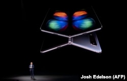 گوشی تاشوی سامسونگ