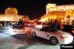 Armenia - Fans celebrate in Yerevan the national teams 4-1 victory over Macedonia in a Euro 2012 qualifier, 7Oct2011.