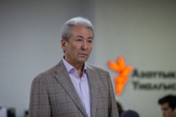 Адахан Мадумаров.