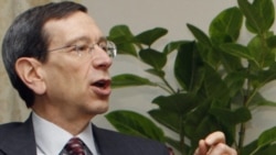 گفت‌وگو با رابرت آینهورن دربارهٔ مذاکرات ایران و آمریکا، پیچیدگی و راهکارهای آن 