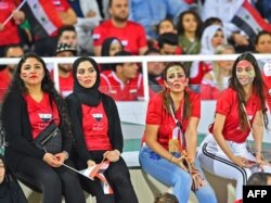 تماشاگران سوریه‌ای در حال اثبات نظریه «در عوض امنیت داریم»