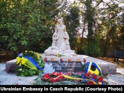 Українські могили в Чехії. Автор Василь Касіян