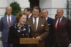 شعار ریگان: دولت مشکل است، نه راه حل!