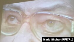 Кадр з передачі Олега Криштопи про трагічну долю українських емігрантів у Чехословаччини