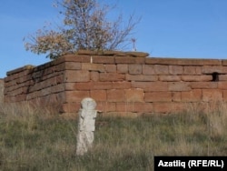 Кырым ханы кызы төрбәсе