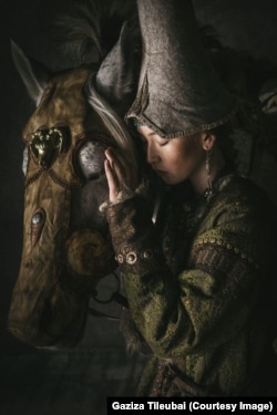 Ғазиза Тілеубай "Amazons" (Амазондар) фильмінде.