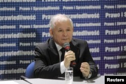 Скандал с прослушкой играет на руку Ярославу Качиньскому и его партии