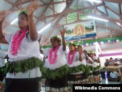 Приветственная церемония в международном аэропорту Кирибати