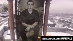 Մարտի 1-ին զոհված Տիգրան Խաչատրյանի շիրմաքարը