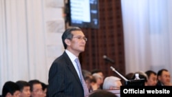 Жоомарт Оторбаев.