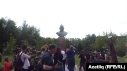 Омскида Ермакка һәйкәл ачу