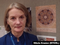 Muzeýiň Yslam sungaty bölüminiň başlygy Şeýla Kanbi