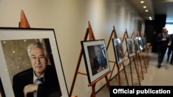 Чыңгыз Айтматовдун сүрөт көргөзмөсү.