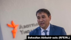 Рахат Сулайманов.