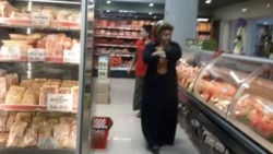 Diňle: Türkmenabatda doňdurylan et arzan bahadan satuwa çykaryldy, ýerli mal eti ýene gymmatlap başlady