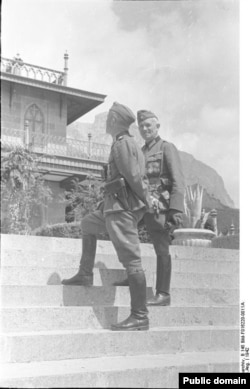 Alman askerleri Alupkada, 1942