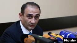 Armenia - Vartan Haruitunian, head of the State Revenue Committee, at a news conference in Yerevan, 11May2017.