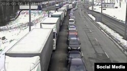 Чарга на памежным пераходзе Каменны Лог