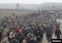 Показові пропагандистські військові збори біля окупованого Донецька. Квітень 2017 року