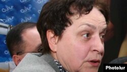 Առաջին օմբուդսմեն Լարիսա Ալավերդյան, արխիվ