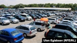 Кыргызстан Бажы биримдигинен автоунаа үчүн жеңилдик сурап жатат.