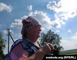 Вёска Пагарэлае. Стаўпецка-нясьвіскае Панямоньне, чэрвень 2016.