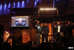 Діячі підконтрольного Росії угруповання «ДНР» на чолі з Денисом Пушиліним, який нині є російським окупаційним губернатором, святкують так званий референдум у Донецьку 12 травня 2014 року