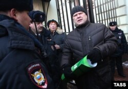 Сергей Митрохин президент девони олдига қўйилмади