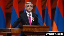 Армениянын кайра шайланган президенти Серж Саркисяндын ант берүү учуру, 9-апрель, 2013