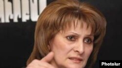 Эгине Бишарян («Оринац еркир»)